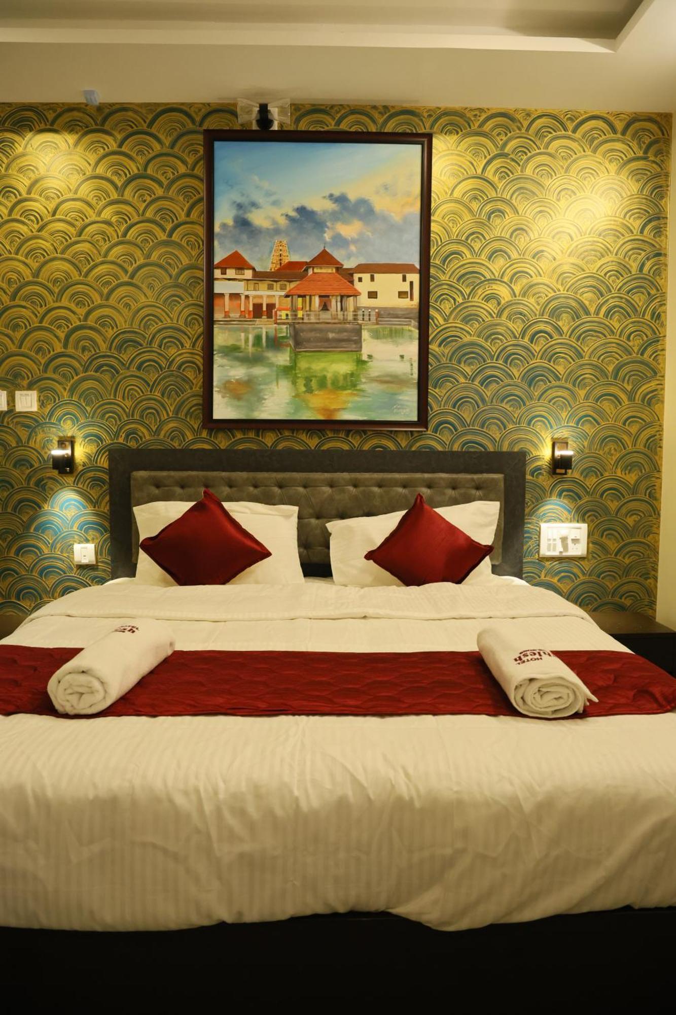 Hotel Ashlesh Manipal Esterno foto