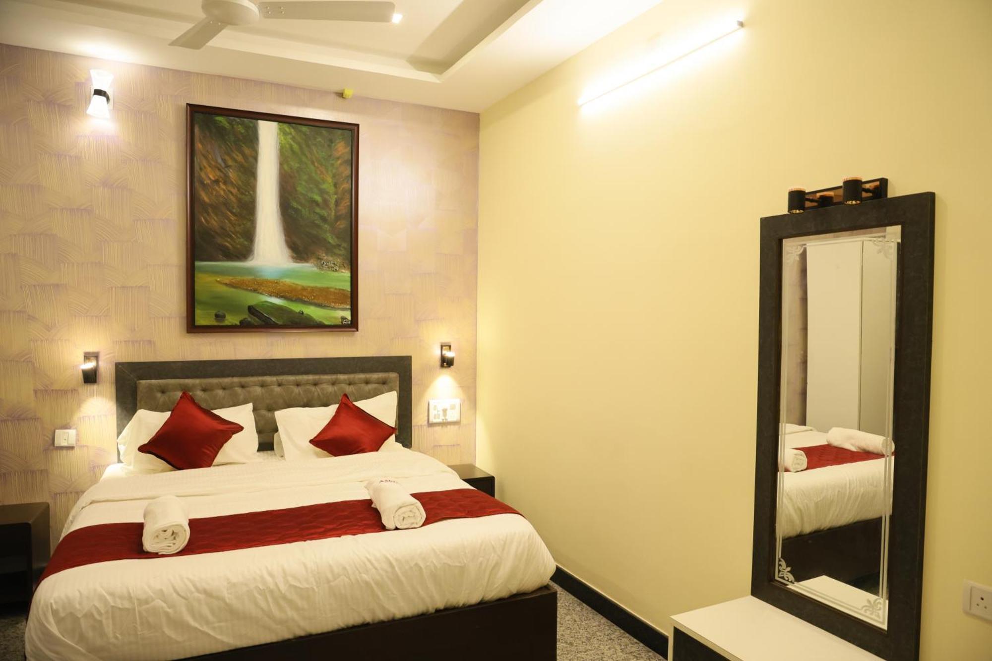 Hotel Ashlesh Manipal Esterno foto