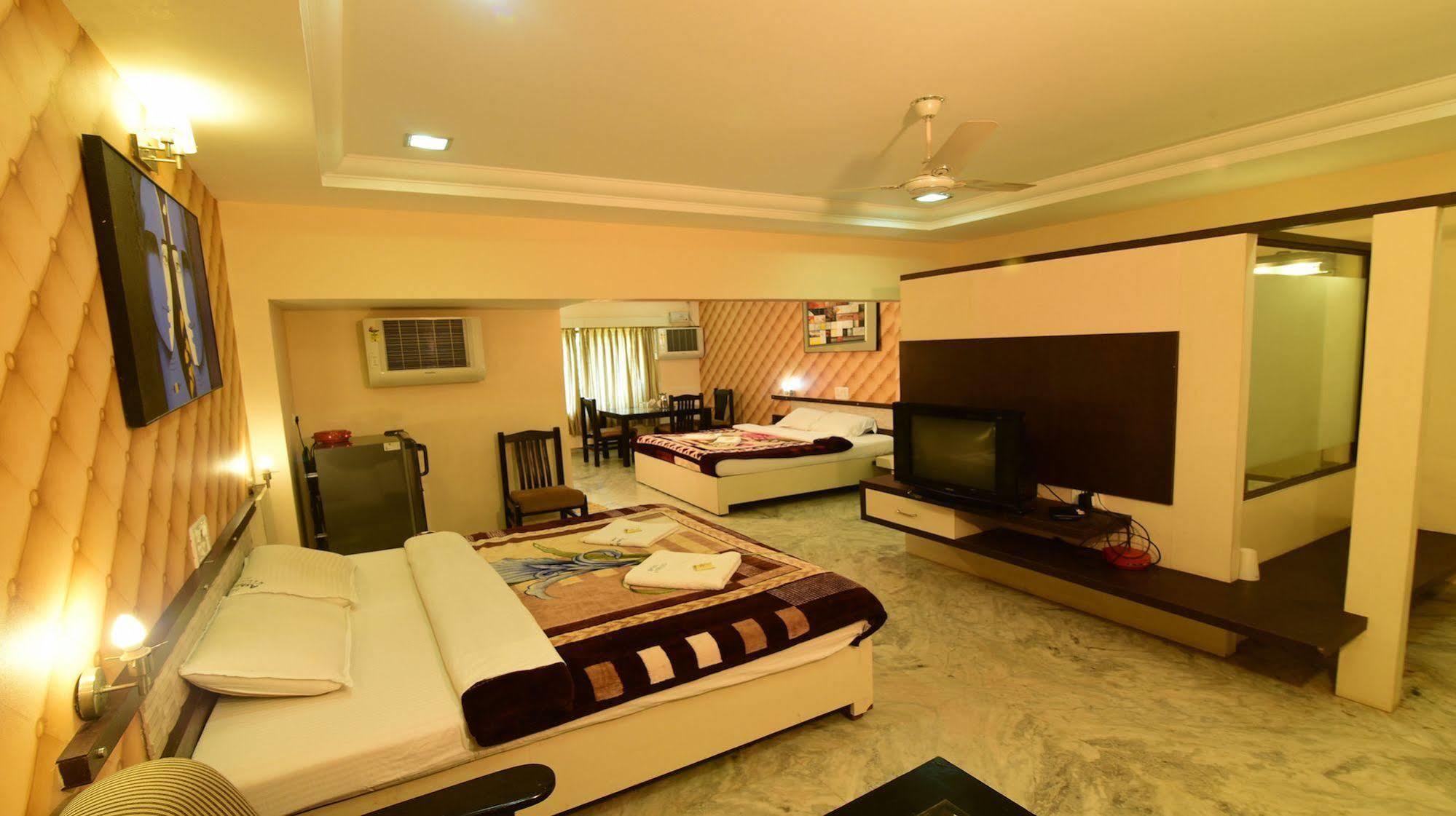 Hotel Ashlesh Manipal Esterno foto