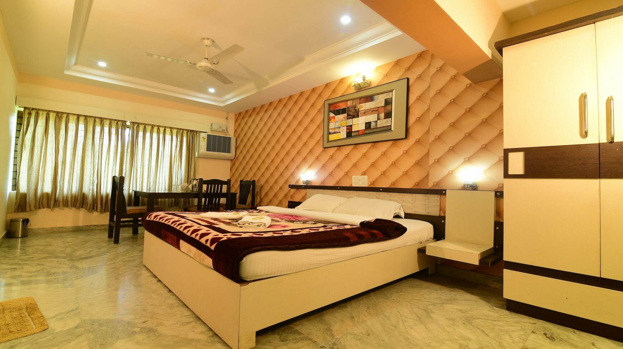 Hotel Ashlesh Manipal Esterno foto